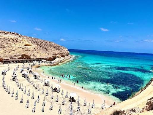 شاطئ عجيبه — صورة 3