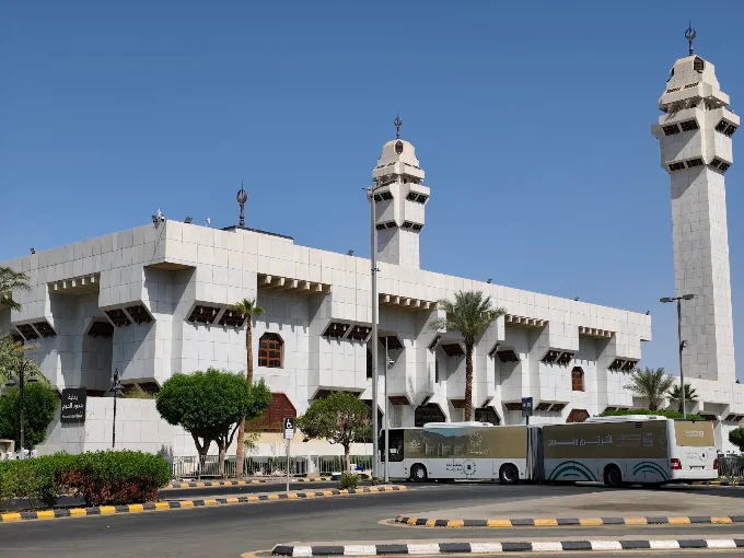 جامع ام المؤمنين عائشه