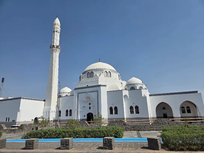 مسجد الجمعه