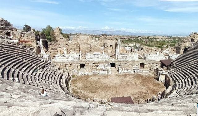hadrians gate — صورة 9
