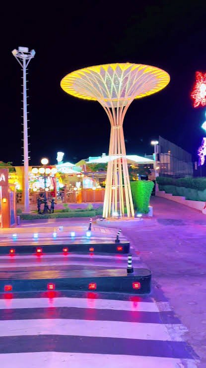 Peace Square — صورة 16