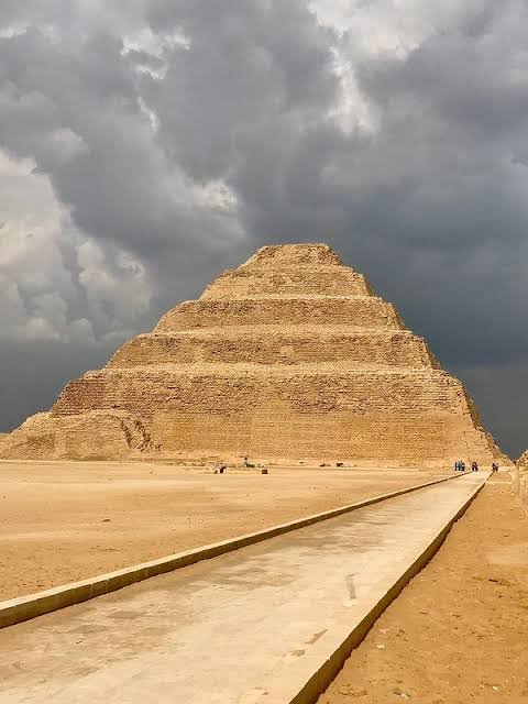 اهرامات سقاره