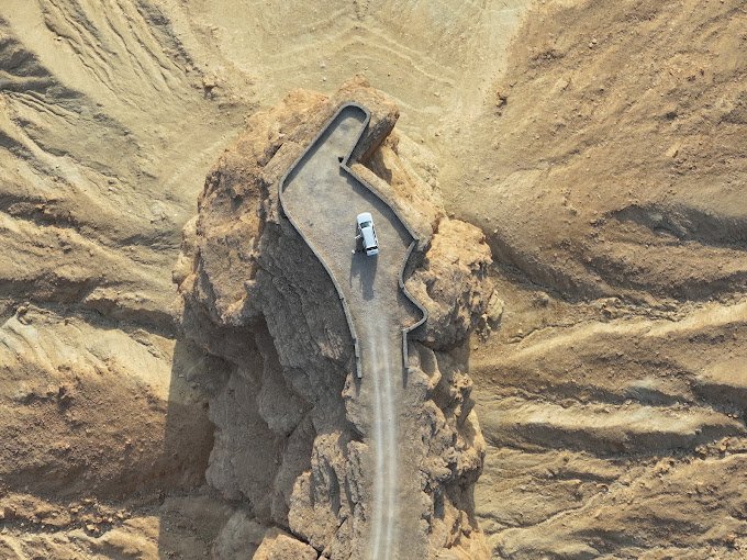 حافة العالم — صورة 2